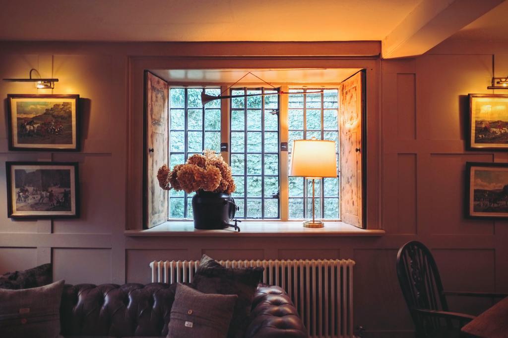 Hambro Arms Hotel Milton Abbas Ngoại thất bức ảnh